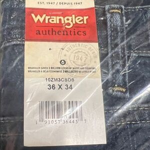 Wrangler Men's Dark Blue Relaxed Jeans